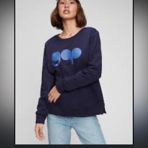 GAP Tops - Gap shirt - navy/blue sweatshirt boxy cut logo graphic